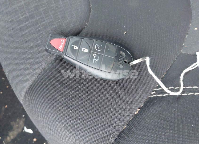 Photo 11 of 2015 Jeep Cherokee LATITUDE (VIN 1C4PJLCS8FW671254)