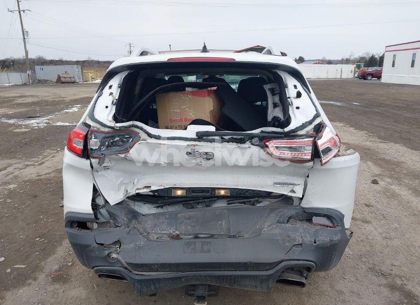 Photo 16 of 2015 Jeep Cherokee LATITUDE (VIN 1C4PJLCS8FW671254)