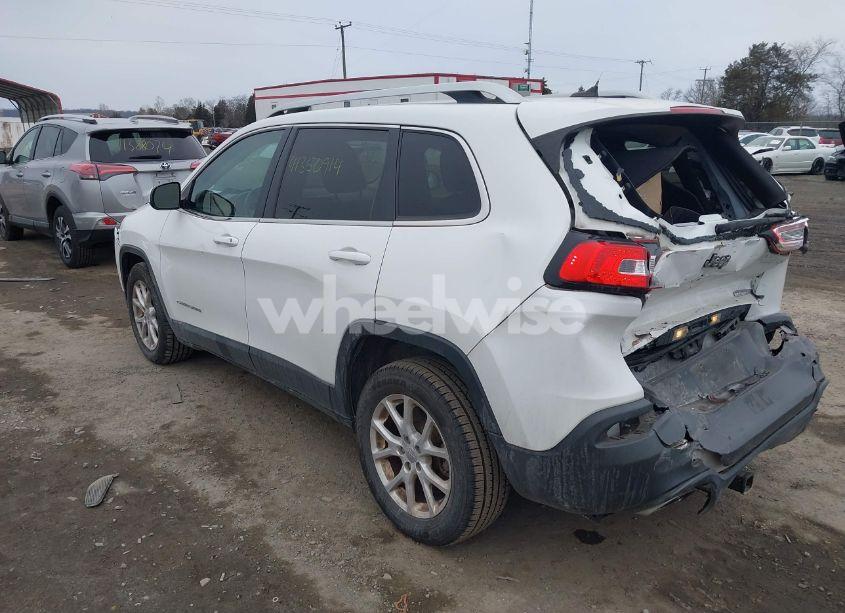 Photo 3 of 2015 Jeep Cherokee LATITUDE (VIN 1C4PJLCS8FW671254)