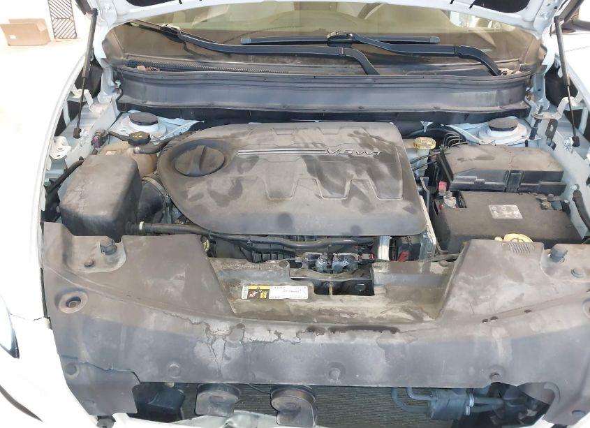 Photo 10 of 2015 Jeep Cherokee LATITUDE (VIN 1C4PJLCS8FW712028)