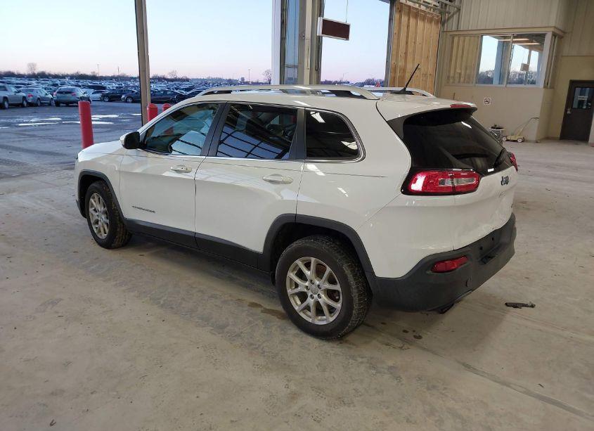 Photo 3 of 2015 Jeep Cherokee LATITUDE (VIN 1C4PJLCS8FW712028)