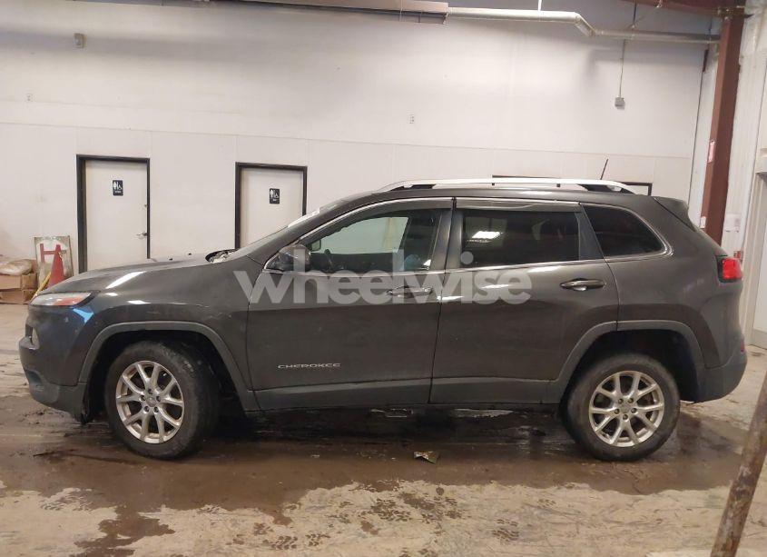 Photo 14 of 2016 Jeep Cherokee LATITUDE (VIN 1C4PJLCS8GW138161)