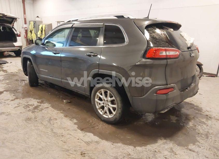 Photo 3 of 2016 Jeep Cherokee LATITUDE (VIN 1C4PJLCS8GW138161)