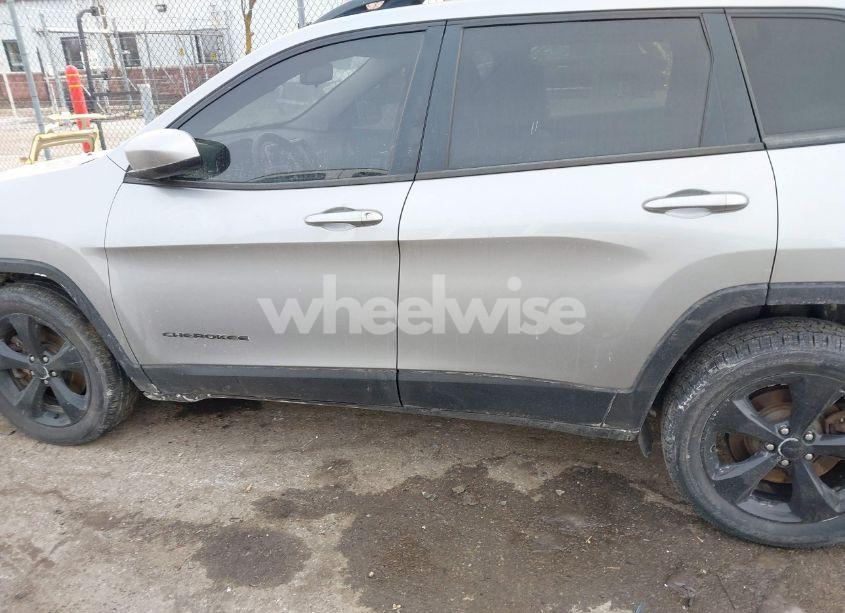 Photo 14 of 2016 Jeep Cherokee ALTITUDE (VIN 1C4PJLCS8GW176604)