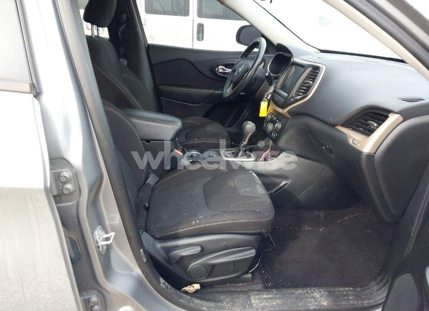 Photo 5 of 2016 Jeep Cherokee ALTITUDE (VIN 1C4PJLCS8GW176604)