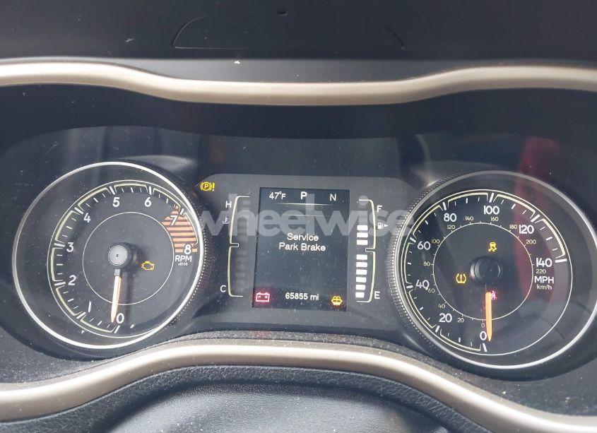 Photo 7 of 2016 Jeep Cherokee ALTITUDE (VIN 1C4PJLCS8GW176604)