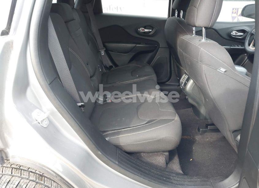 Photo 8 of 2016 Jeep Cherokee ALTITUDE (VIN 1C4PJLCS8GW176604)