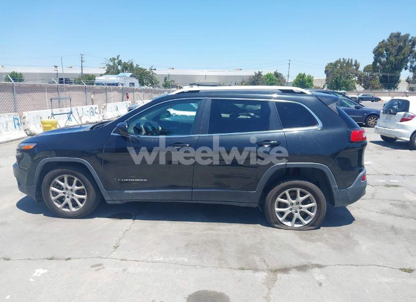 Photo 14 of 2016 Jeep Cherokee LATITUDE (VIN 1C4PJLCS8GW260180)
