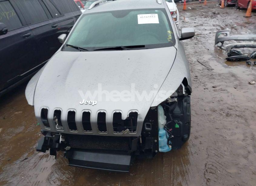 Photo 13 of 2016 Jeep Cherokee LATITUDE (VIN 1C4PJLCS8GW363504)