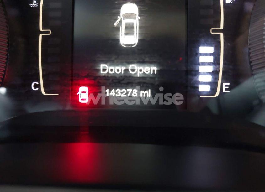 Photo 16 of 2016 Jeep Cherokee LATITUDE (VIN 1C4PJLCS8GW363504)