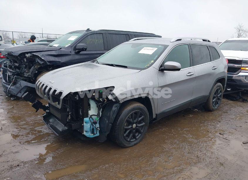 Photo 2 of 2016 Jeep Cherokee LATITUDE (VIN 1C4PJLCS8GW363504)
