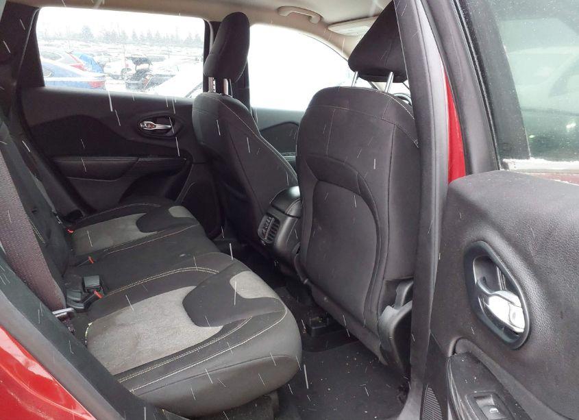 Photo 8 of 2014 Jeep Cherokee LATITUDE (VIN 1C4PJLCS9EW116201)