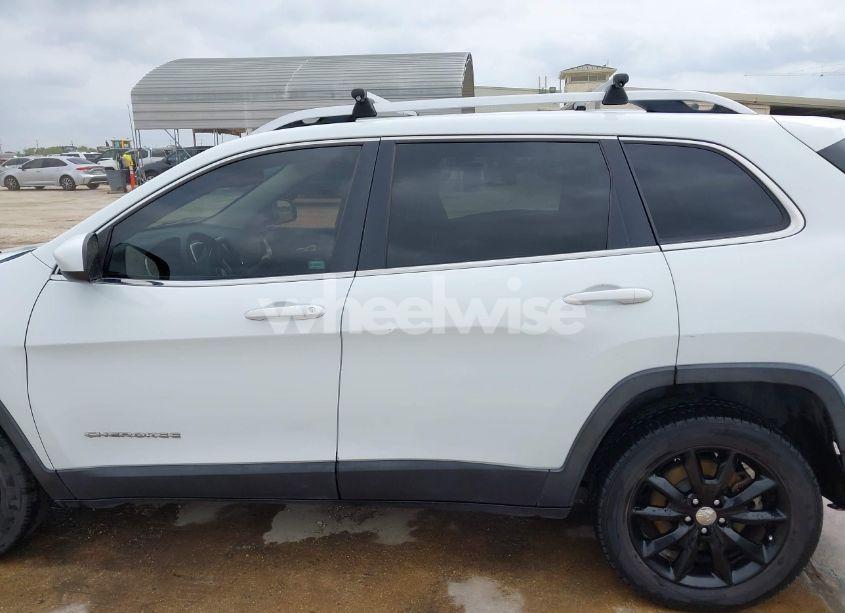 Photo 14 of 2014 Jeep Cherokee LATITUDE (VIN 1C4PJLCS9EW122953)