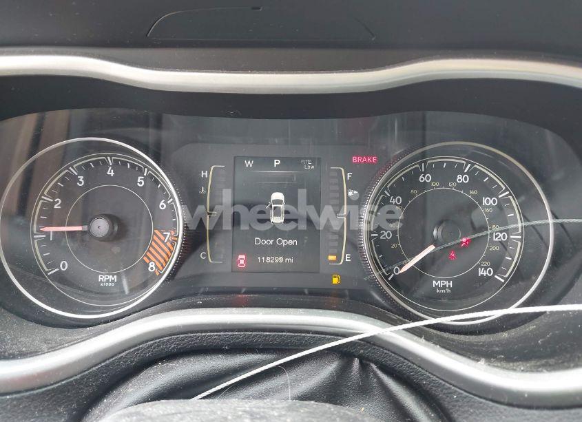 Photo 7 of 2014 Jeep Cherokee LATITUDE (VIN 1C4PJLCS9EW122953)