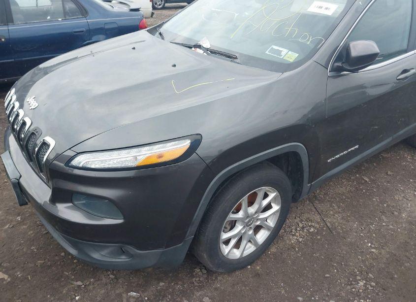 Photo 6 of 2014 Jeep Cherokee LATITUDE (VIN 1C4PJLCS9EW248875)