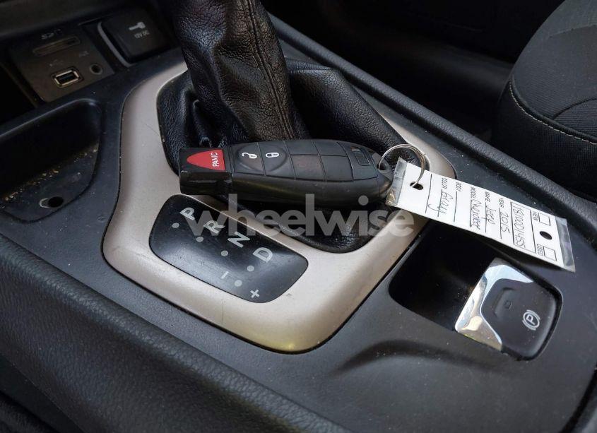 Photo 11 of 2015 Jeep Cherokee LATITUDE (VIN 1C4PJLCS9FW507382)