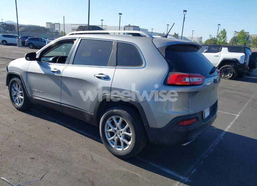 Photo 3 of 2015 Jeep Cherokee LATITUDE (VIN 1C4PJLCS9FW507382)