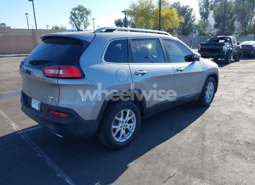 Photo 4 of 2015 Jeep Cherokee LATITUDE (VIN 1C4PJLCS9FW507382)