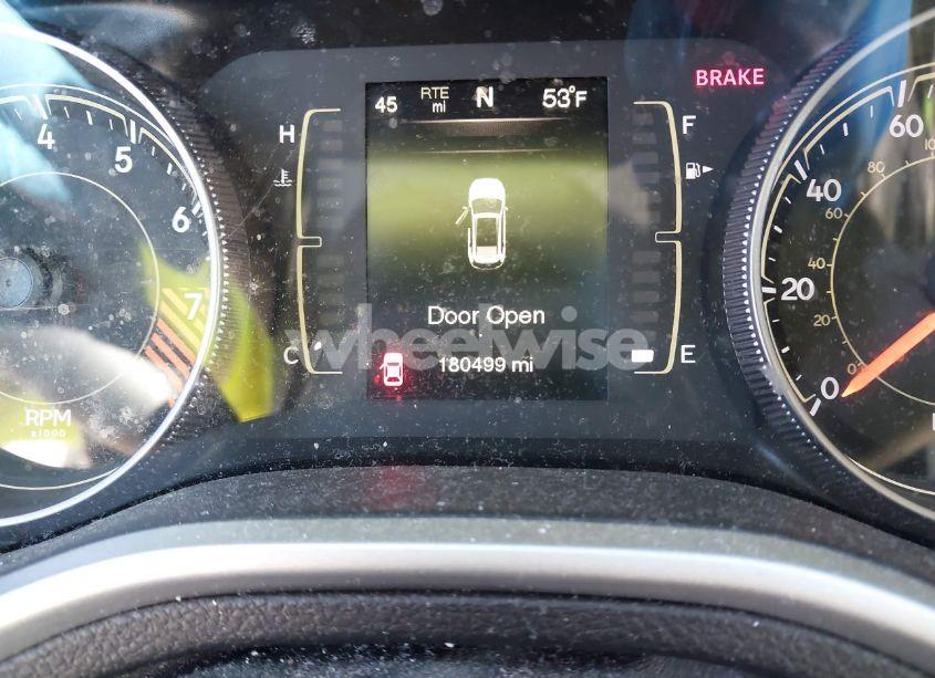 Photo 15 of 2015 Jeep Cherokee LATITUDE (VIN 1C4PJLCS9FW628106)