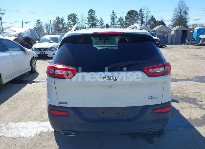 Photo 16 of 2015 Jeep Cherokee LATITUDE (VIN 1C4PJLCS9FW628106)
