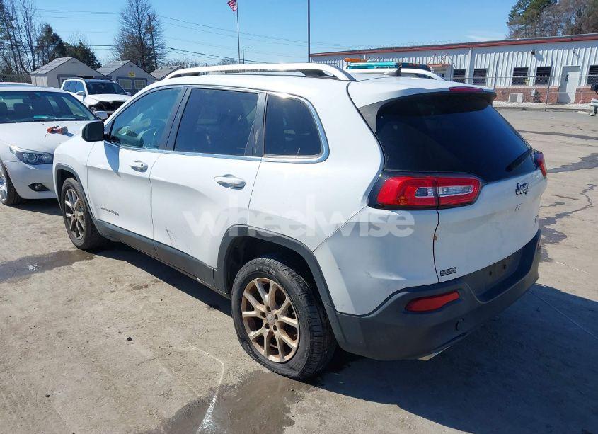 Photo 3 of 2015 Jeep Cherokee LATITUDE (VIN 1C4PJLCS9FW628106)