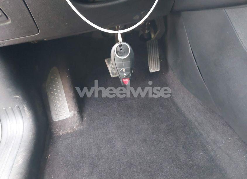 Photo 11 of 2017 Jeep Cherokee LATITUDE FWD (VIN 1C4PJLCS9HW643000)