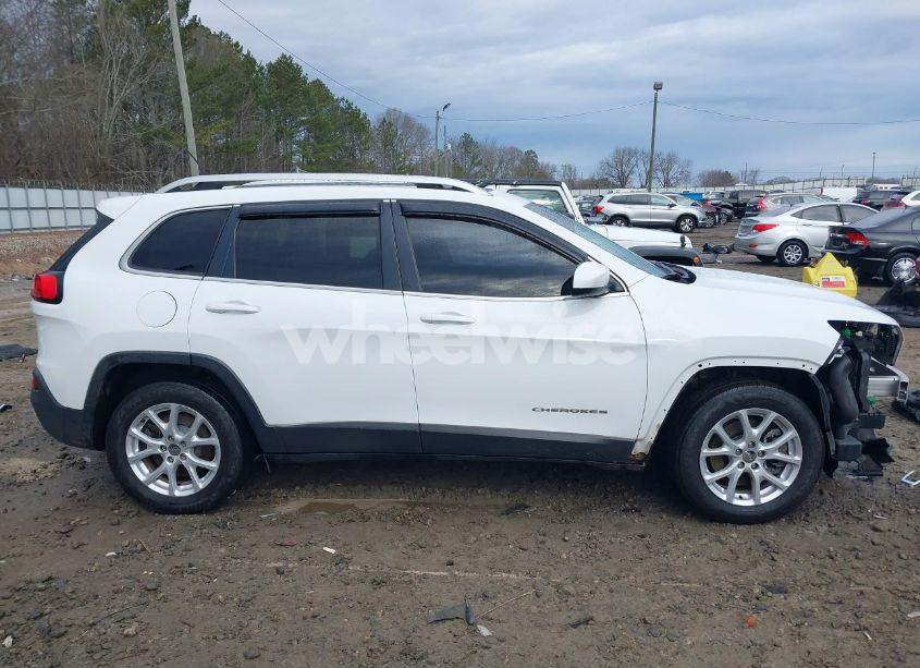 Photo 14 of 2017 Jeep Cherokee LATITUDE FWD (VIN 1C4PJLCS9HW643000)