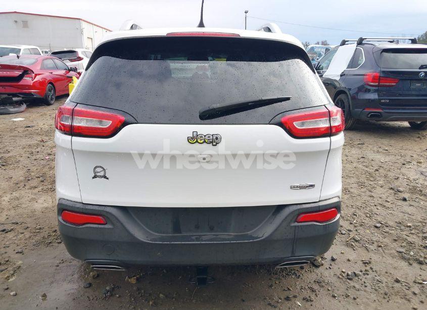 Photo 17 of 2017 Jeep Cherokee LATITUDE FWD (VIN 1C4PJLCS9HW643000)