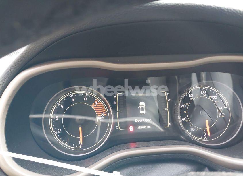 Photo 7 of 2017 Jeep Cherokee LATITUDE FWD (VIN 1C4PJLCS9HW643000)