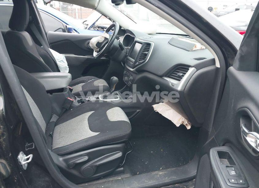 Photo 5 of 2014 Jeep Cherokee LATITUDE (VIN 1C4PJLCSXEW103635)