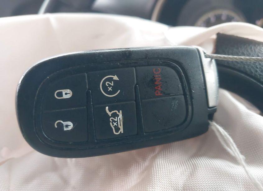 Photo 11 of 2014 Jeep Cherokee LATITUDE (VIN 1C4PJLCSXEW105921)