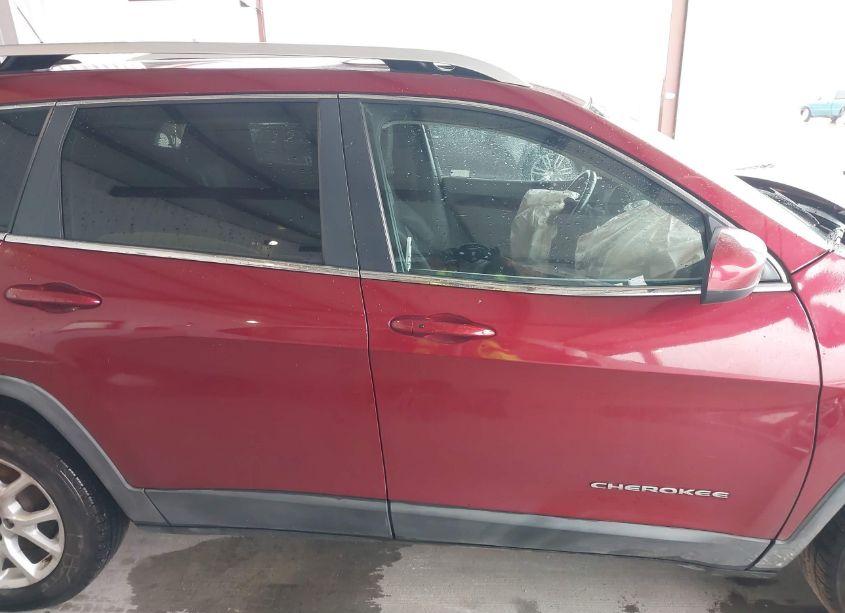 Photo 13 of 2014 Jeep Cherokee LATITUDE (VIN 1C4PJLCSXEW105921)