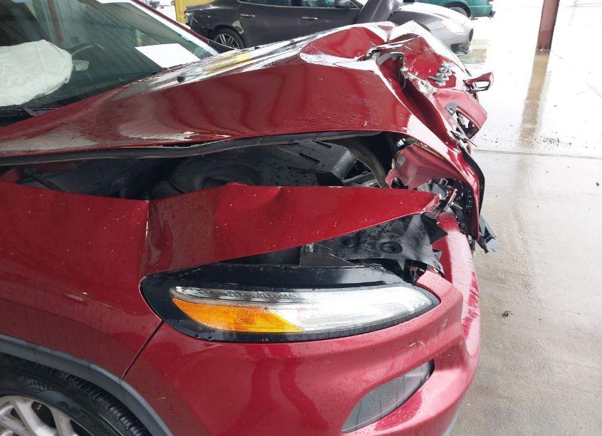 Photo 19 of 2014 Jeep Cherokee LATITUDE (VIN 1C4PJLCSXEW105921)