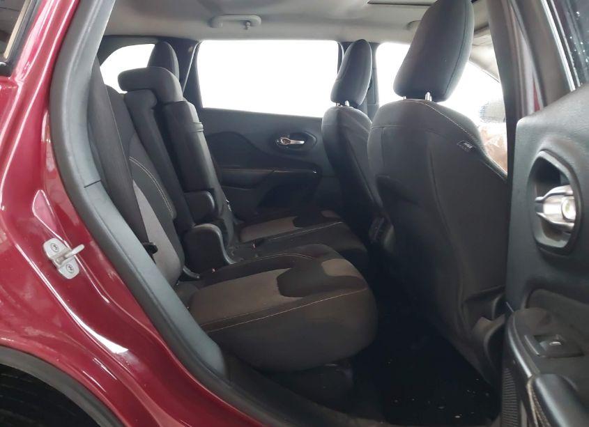 Photo 8 of 2014 Jeep Cherokee LATITUDE (VIN 1C4PJLCSXEW105921)