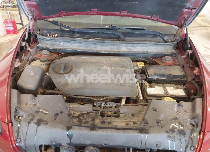 Photo 10 of 2014 Jeep Cherokee LATITUDE (VIN 1C4PJLCSXEW154505)