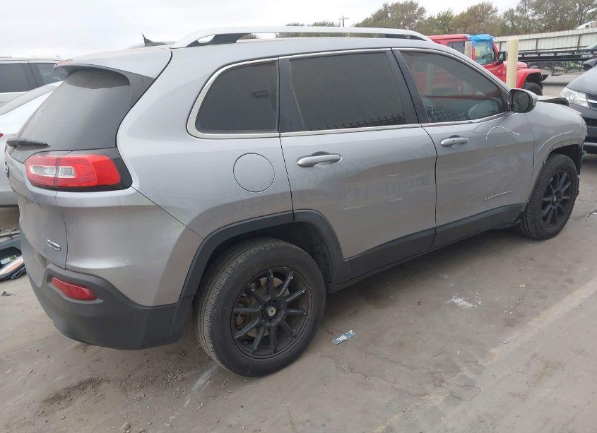 Photo 4 of 2014 Jeep Cherokee LATITUDE (VIN 1C4PJLCSXEW182885)