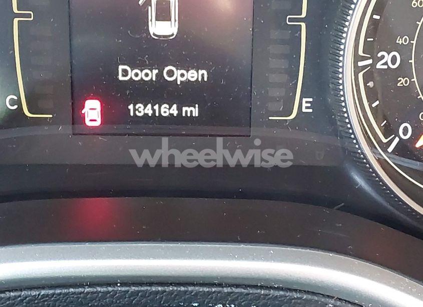 Photo 15 of 2015 Jeep Cherokee LATITUDE (VIN 1C4PJLCSXFW530833)