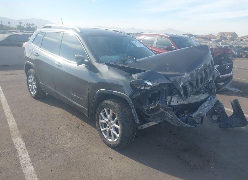 2015 Jeep Cherokee LATITUDE (VIN 1C4PJLCSXFW547292) main photo