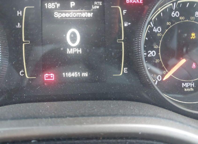 Photo 15 of 2015 Jeep Cherokee LATITUDE (VIN 1C4PJLCSXFW547292)