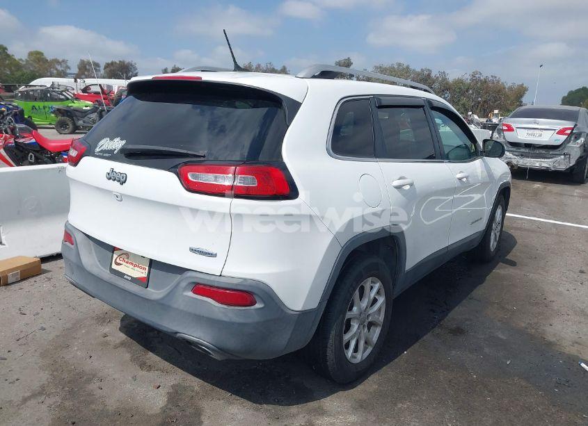 Photo 4 of 2015 Jeep Cherokee LATITUDE (VIN 1C4PJLCSXFW616529)