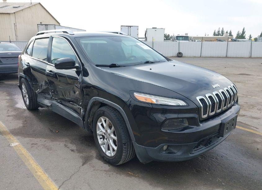 2015 Jeep Cherokee LATITUDE (VIN 1C4PJLCSXFW712192) main photo