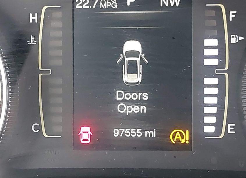 Photo 15 of 2015 Jeep Cherokee LATITUDE (VIN 1C4PJLCSXFW712192)