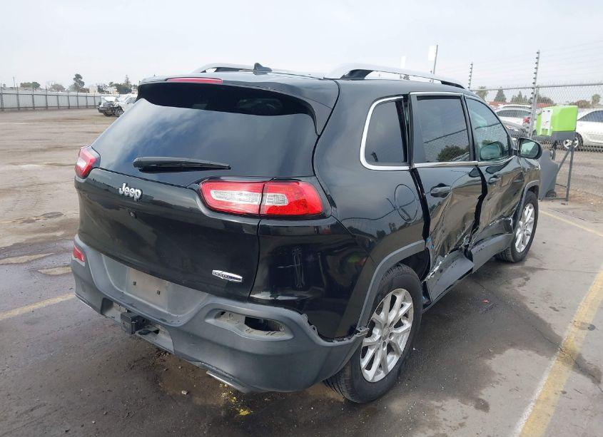 Photo 4 of 2015 Jeep Cherokee LATITUDE (VIN 1C4PJLCSXFW712192)