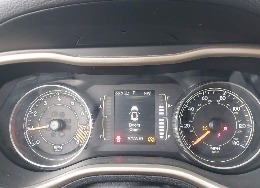 Photo 7 of 2015 Jeep Cherokee LATITUDE (VIN 1C4PJLCSXFW712192)