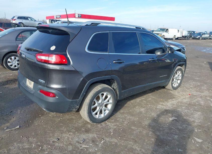 Photo 4 of 2015 Jeep Cherokee LATITUDE (VIN 1C4PJLCSXFW781416)