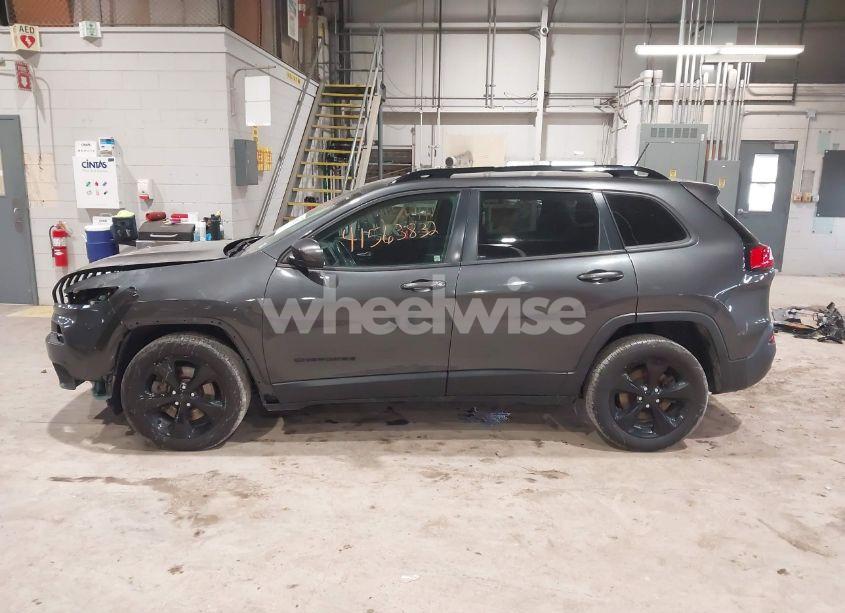 Photo 15 of 2016 Jeep Cherokee ALTITUDE (VIN 1C4PJLCSXGW137190)