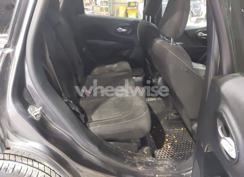 Photo 8 of 2016 Jeep Cherokee ALTITUDE (VIN 1C4PJLCSXGW137190)