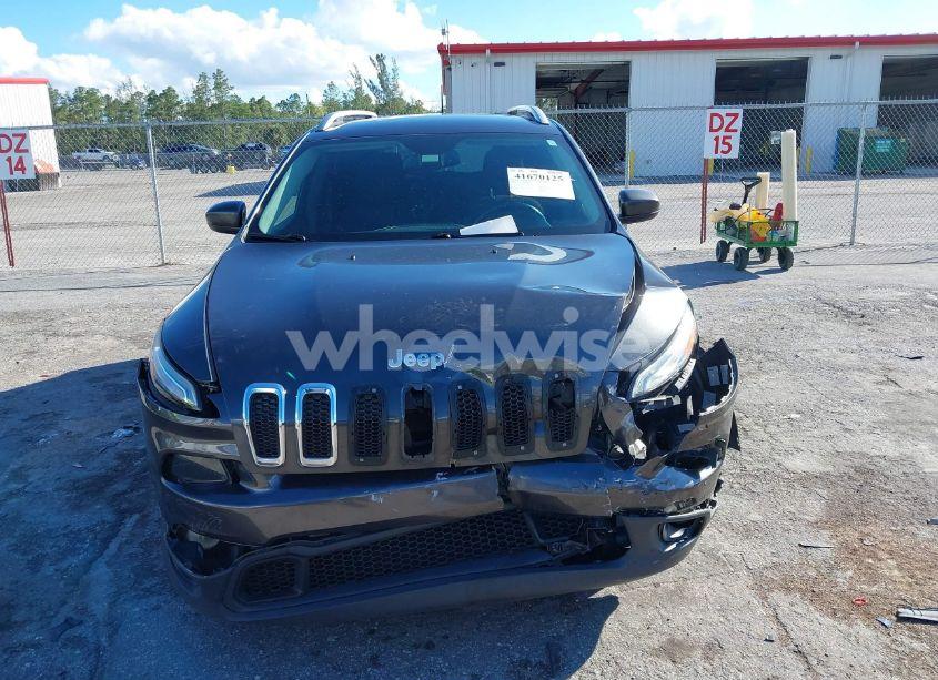 Photo 12 of 2016 Jeep Cherokee LATITUDE (VIN 1C4PJLCSXGW363598)