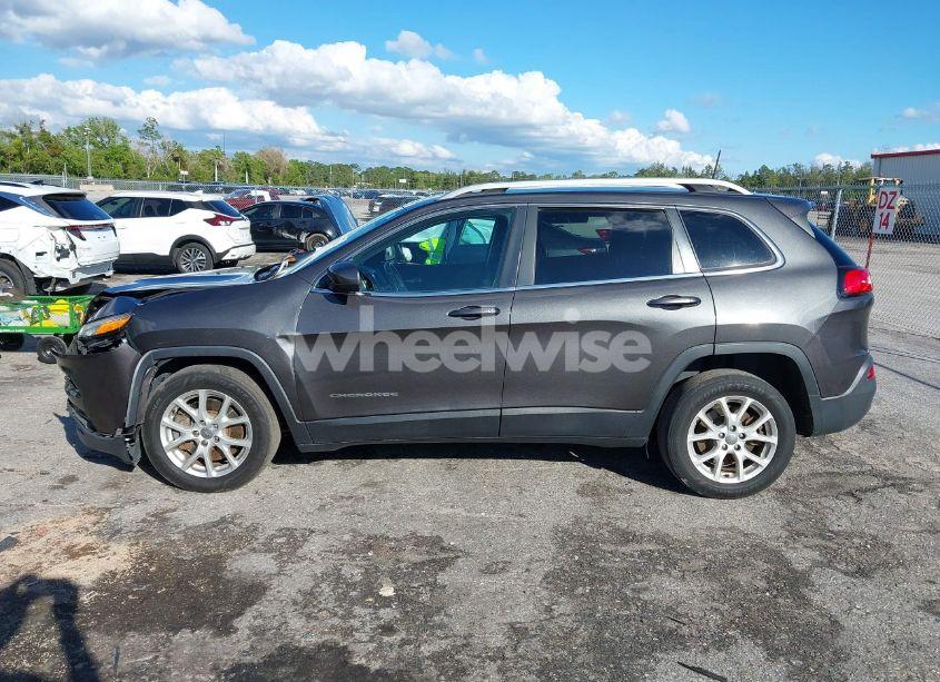 Photo 14 of 2016 Jeep Cherokee LATITUDE (VIN 1C4PJLCSXGW363598)