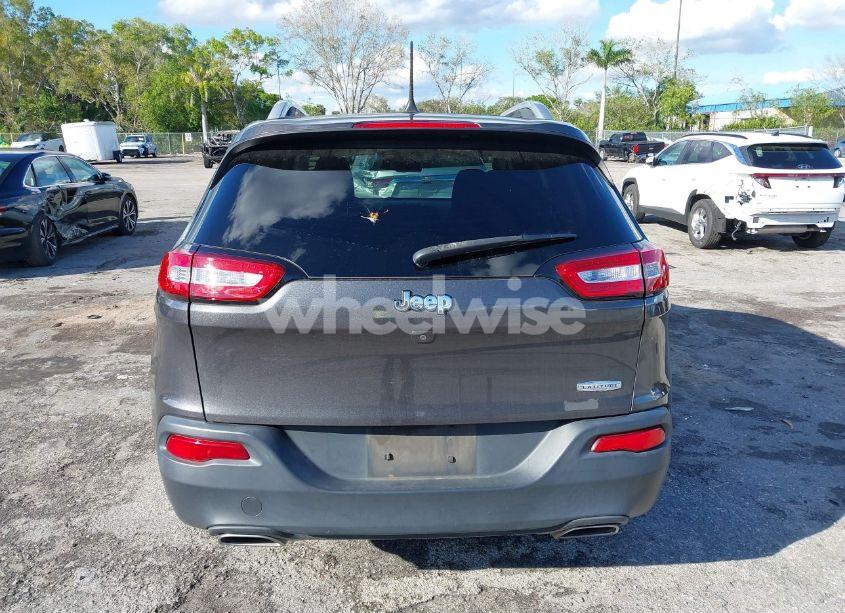 Photo 16 of 2016 Jeep Cherokee LATITUDE (VIN 1C4PJLCSXGW363598)